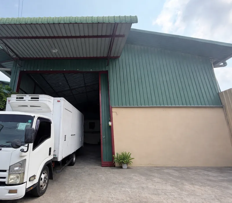 Steel Warehouse Storage Facility – Pre Fabricated (4,000 SQUARE FEET Multi-Goods Storage)
